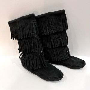 Minnetonka 3-Layer Fringe Boot